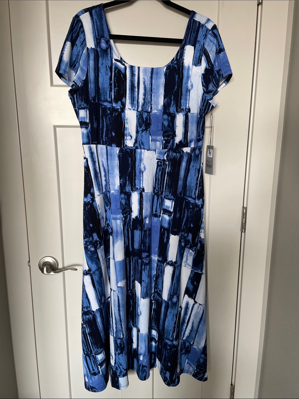 Blue Abstract Print Short-Sleeve Midi Dress